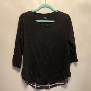 LOFT Outlet LP Black Tee. Scoop neck. Hi Lo. Plaid back. 3/4 Sleeves